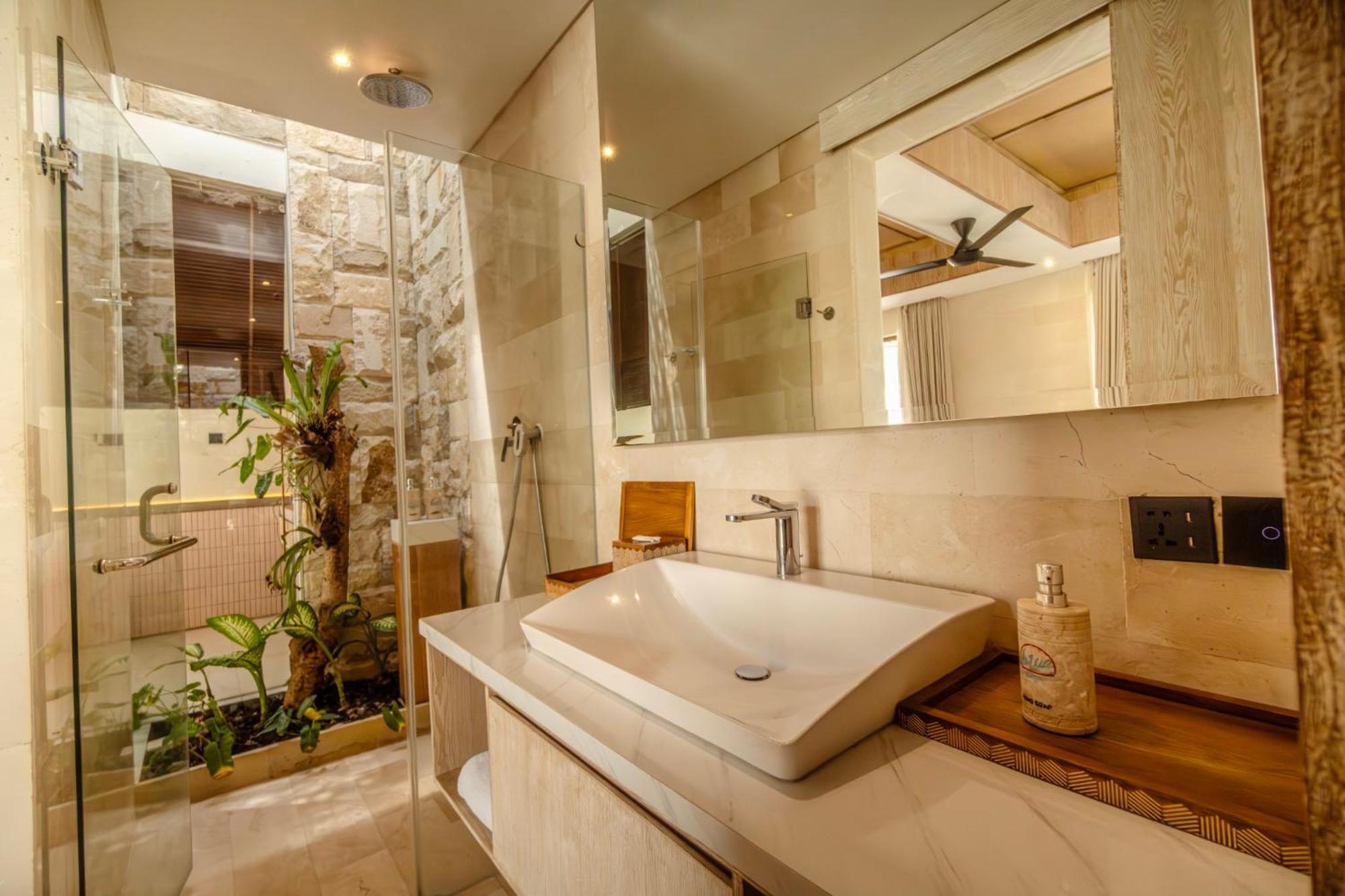 La Vie Villa Seminyak By Ini Vie Hospitality Legian Buitenkant foto